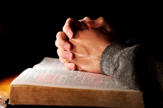 Praying-Hands-Bible.jpg